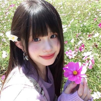 人气爱豆被曝深夜密会神秘女子，短时间内颁奖典礼后台画面流出